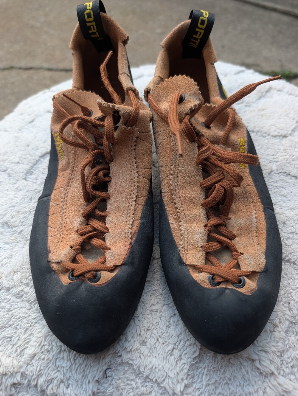 Men's La Sportiva Mythos climbing shoes US Size 12